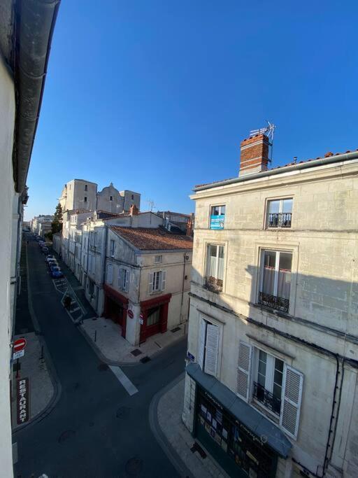Bel Appartement - 2 Chambres - Proche Du Vieux Marche ラ・ロシェル エクステリア 写真