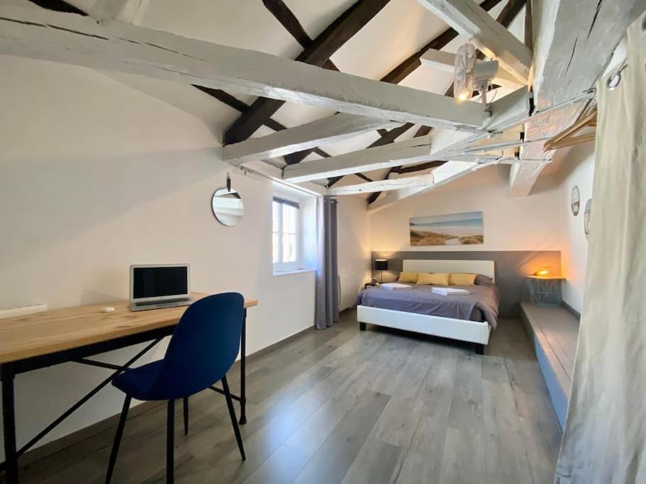 Bel Appartement - 2 Chambres - Proche Du Vieux Marche ラ・ロシェル エクステリア 写真