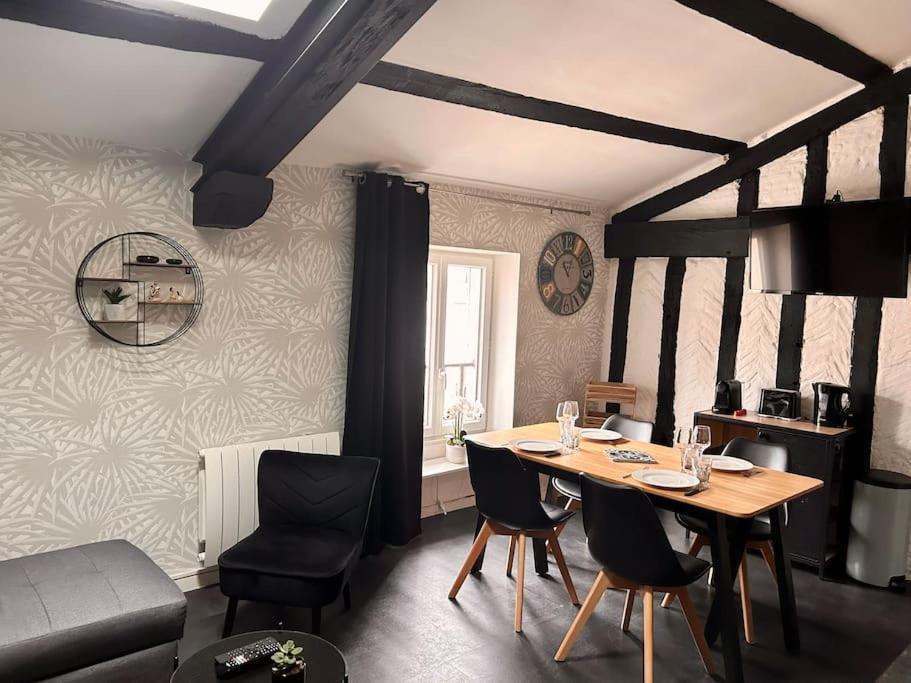 Bel Appartement - 2 Chambres - Proche Du Vieux Marche ラ・ロシェル エクステリア 写真